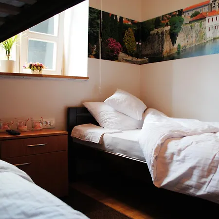Hostel Guest House 호스텔