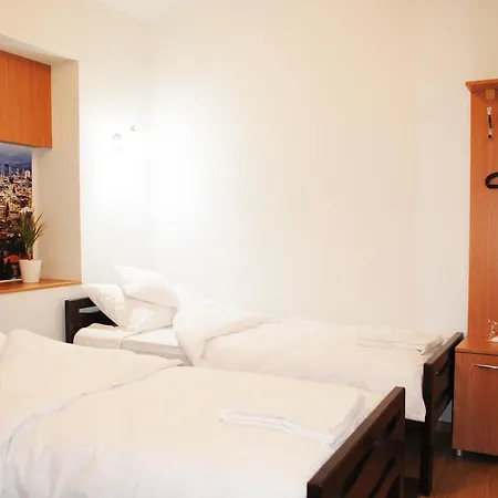 Hostel Guest House 호스텔 *